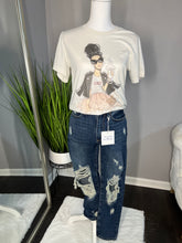 Load image into Gallery viewer, Glam T-shirt
